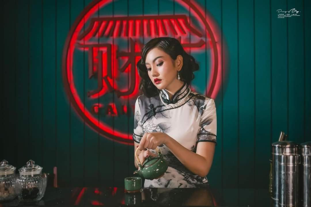 Caiyong Hometel & Cafe'S Studio Бангкок Экстерьер фото